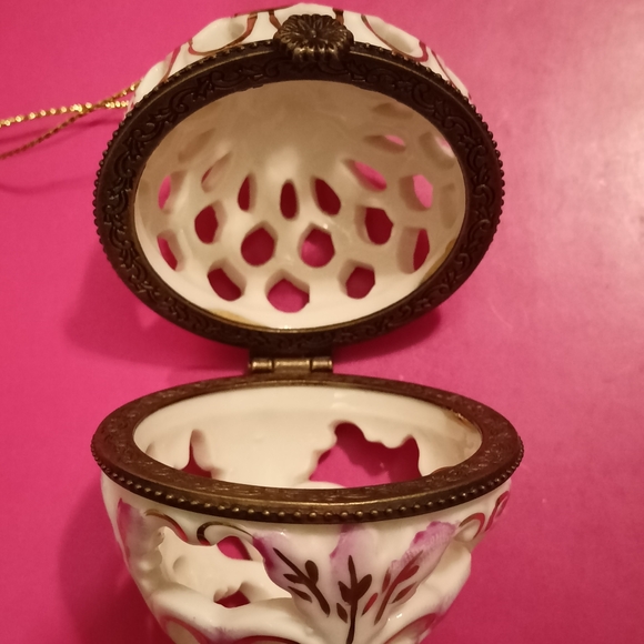 Christmas ornament trinket box Seagull Studios - Picture 2 of 4